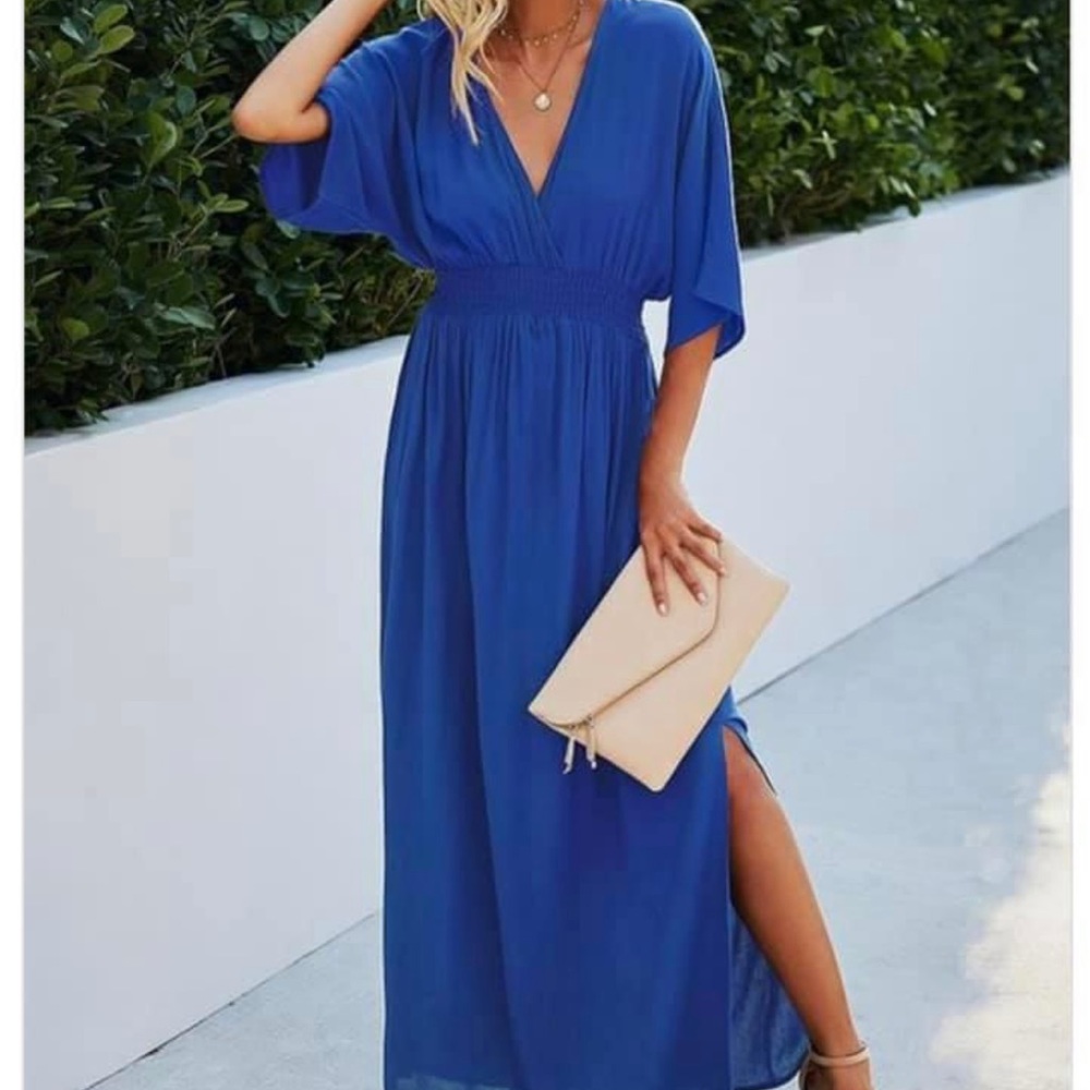 Beautiful blue maxi size med